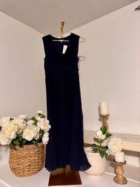 leifsdottir Navy Sleeveless Pleated Maxi Dress